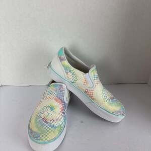 Airwalk Ride-J Women's Blue Tropical Floral Slip-On Sneakers